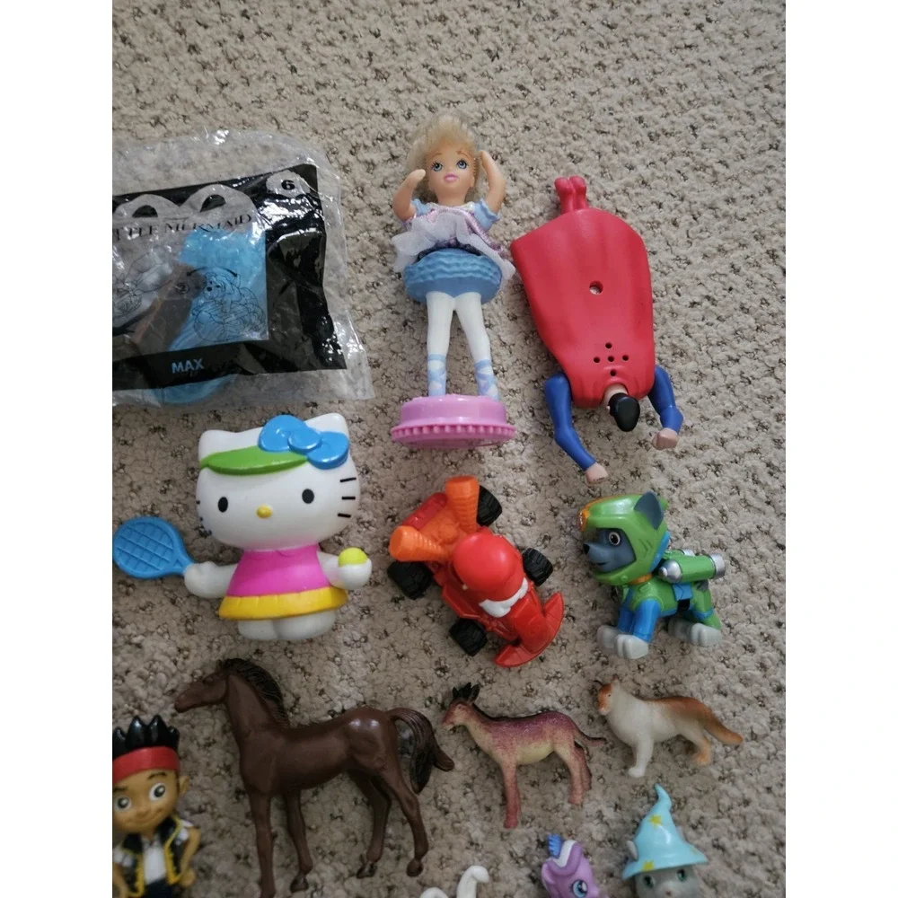 Miscellaneous Kids Toy Lot Figure‎ Items Lot Of 24 Items